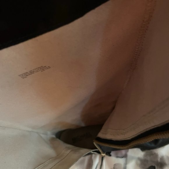 Michael Kors Black Leather tall (below the knee) Gold Accent boots Women size 9 - Picture 4 of 4